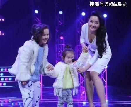 5岁童星周嘉诚，酷似女孩形象，如何吸粉525万