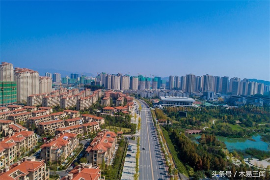 实拍建设中的渝贵高铁遵义东站,转折之城即将迈入高铁时代