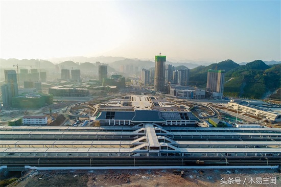 实拍建设中的渝贵高铁遵义东站,转折之城即将迈入高铁时代