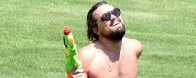 ​小李子为啥玩水枪