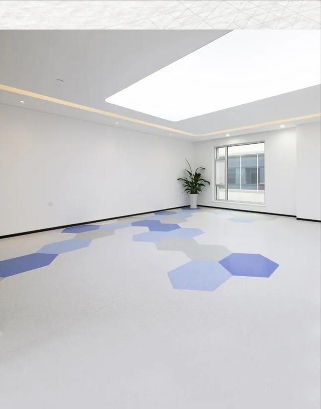 阿姆斯壮塑胶地板全国代理（阿姆斯壮塑胶地板）(4)