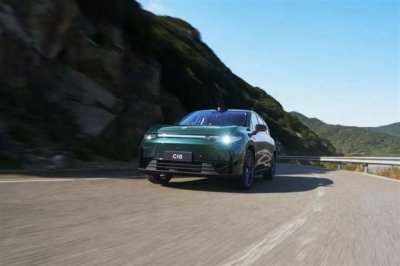 ​跟进特斯拉、理想降价！零跑推出新年礼遇：至高优惠17000元