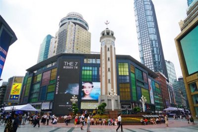 ​重庆哪些地标性建筑（重庆有个标志性建筑）