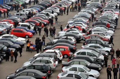 ​新手如何买二手车？买二手车的四个小建议，不要买亏了