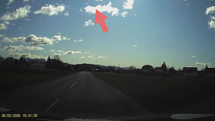 研究人员利用行车记录仪寻找斯洛文尼亚火球的来源 进入地球大气层之前重达四吨