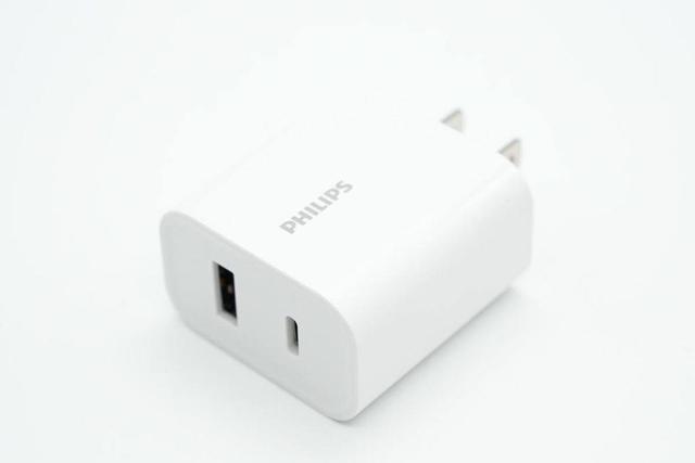 氮化镓30W充电器拆解（拆一款知名品牌30W双口充电器）(4)