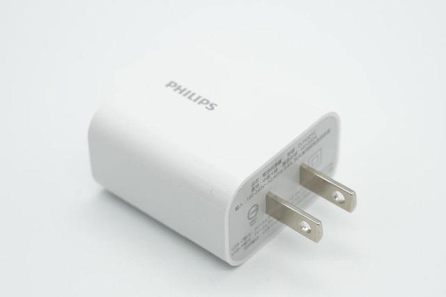 氮化镓30W充电器拆解（拆一款知名品牌30W双口充电器）(6)