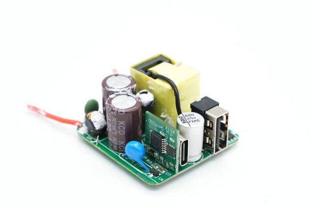 氮化镓30W充电器拆解（拆一款知名品牌30W双口充电器）(20)