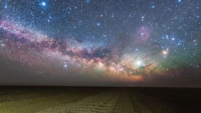 甘肃敦煌是在哪里（甘肃敦煌是一个什么样的地方）(33)