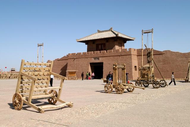 甘肃敦煌是在哪里（甘肃敦煌是一个什么样的地方）(20)