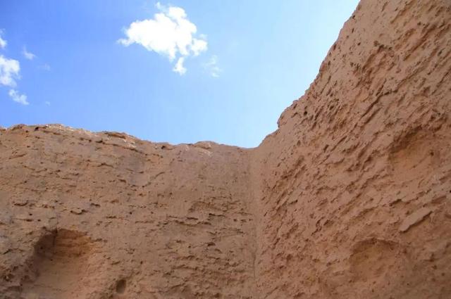 甘肃敦煌是在哪里（甘肃敦煌是一个什么样的地方）(24)