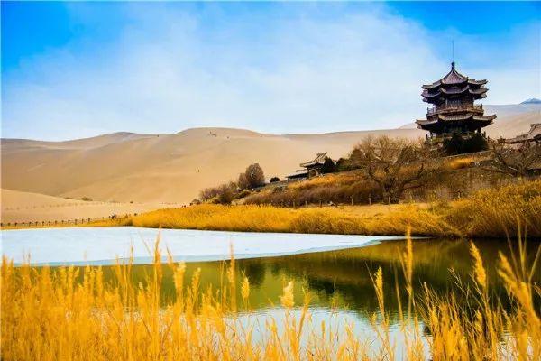 甘肃敦煌是在哪里（甘肃敦煌是一个什么样的地方）(4)