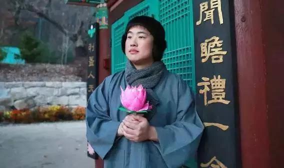 朋友圈被“佛系”刷屏了,“佛系”英语怎么说?