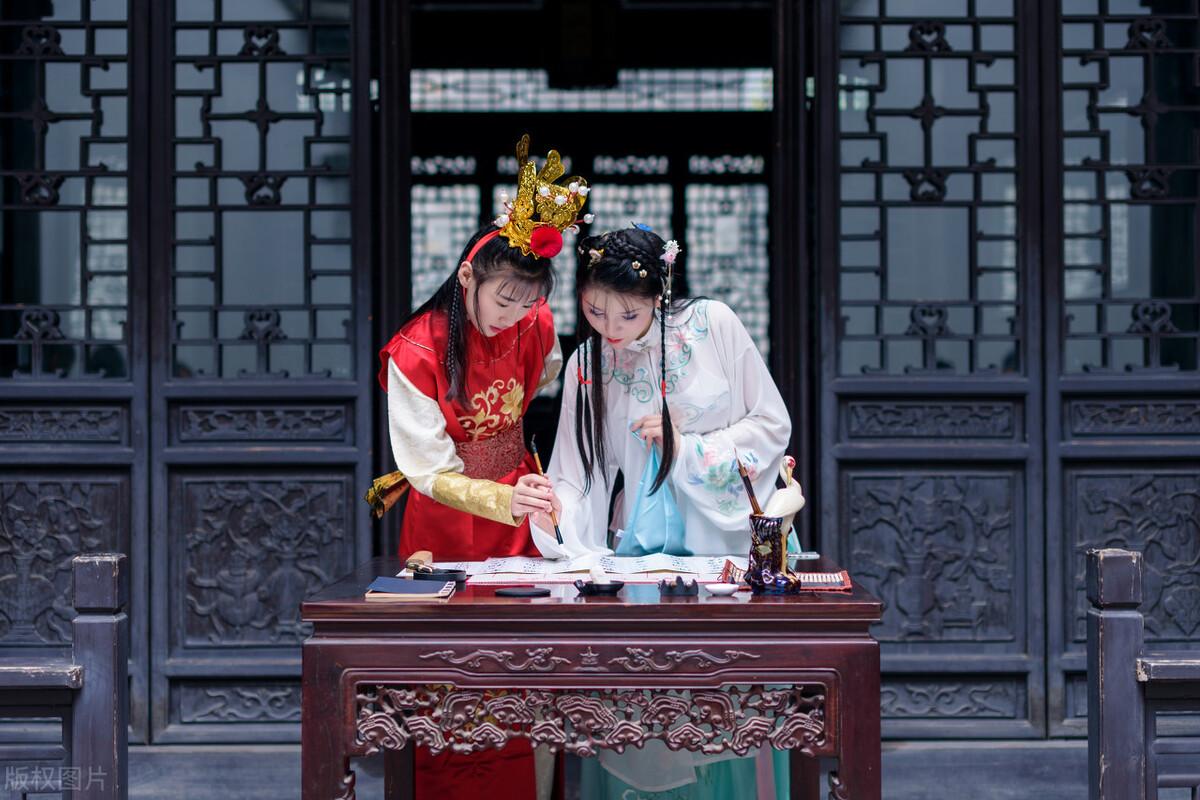 黛玉葬花的寓意(黛玉葬花的人生哲理)