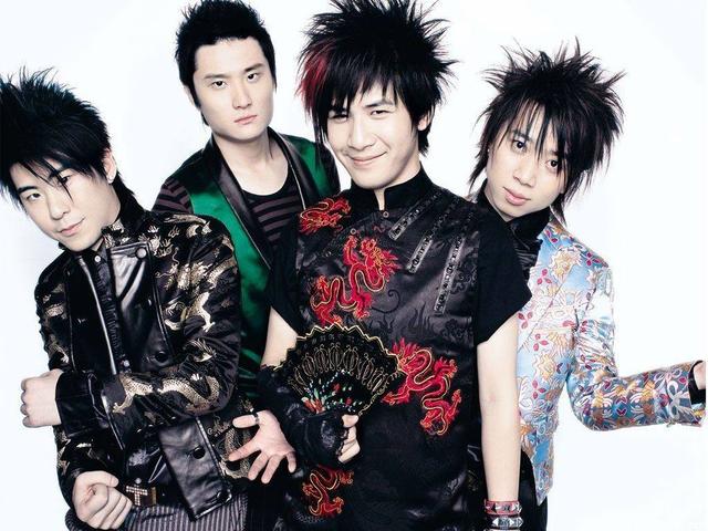 大张伟为什么解散花儿乐队?37岁的大张伟现状如何(1)