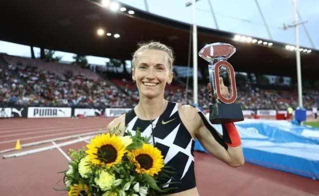 男子110米栏世界纪录（最难打破的六大田径世界纪录）(2)