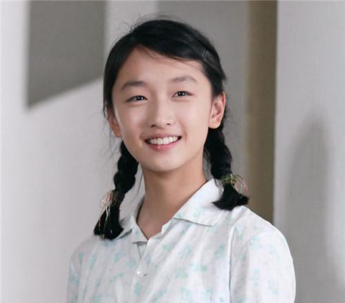 年纪轻轻的周冬雨为什么能火？可以成为一线大咖？