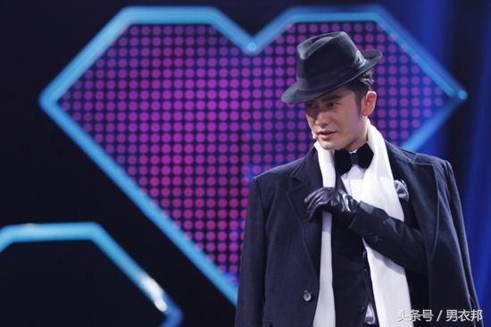 男生系围巾的10种方法，小仙男们都学会了吗？