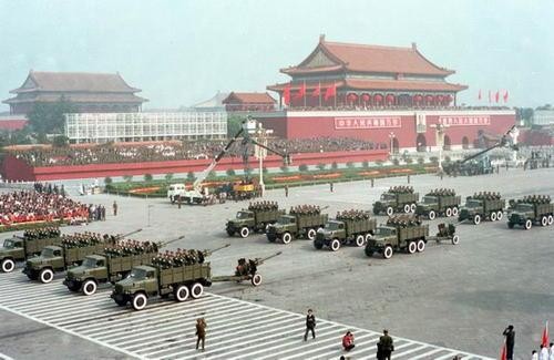 大阅兵几年一次 你知道国庆阅兵是几年一次吗？