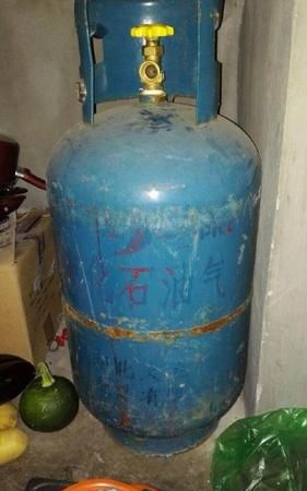 刚送来煤气罐写着下次检验日期昰今年8月份,液化气没用完怎么办