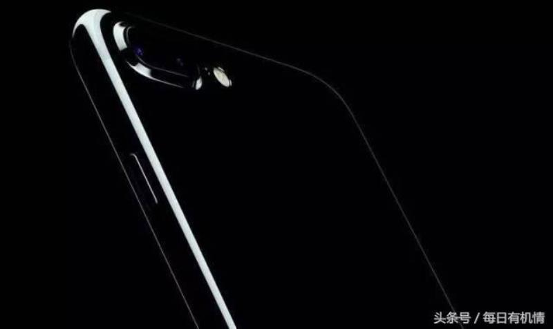 苹果4代白色什么时候上市的(iphone4s中国上市价格)(1)