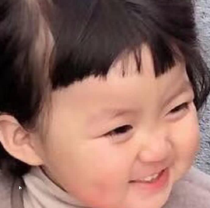 分享给你们一组可爱罗熙无水印表情包