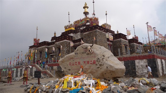 大美青海之拉脊山 ,鹰飞不过去的地方！