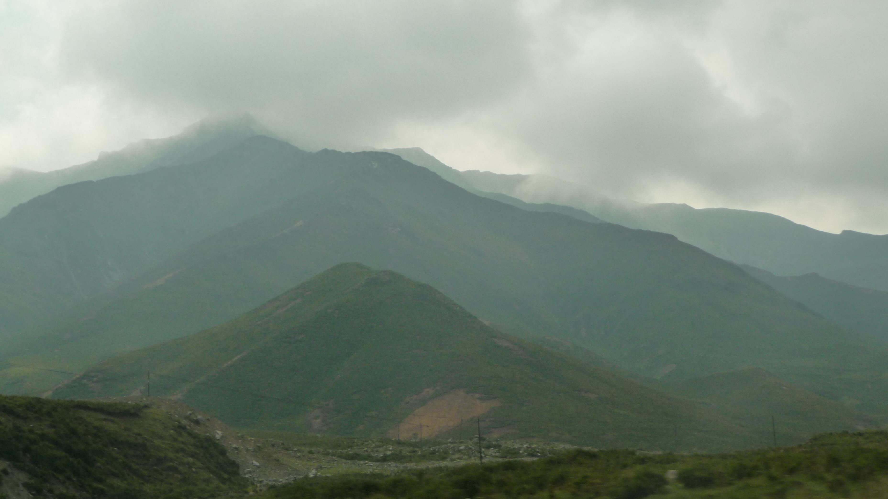大美青海之拉脊山 ,鹰飞不过去的地方！