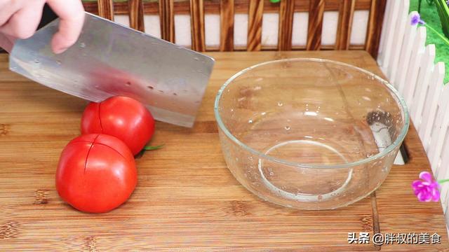 如何制作最美味的西红柿炒鸡蛋（这才是西红柿炒鸡蛋的正确做法）(3)