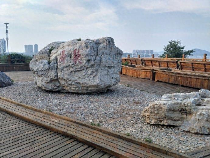 辽宁龙回头景区