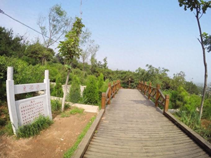 辽宁龙回头景区