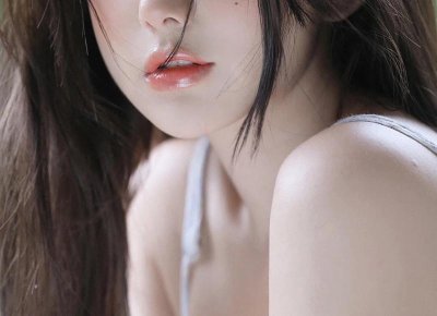 ​李易峰的现任女友（李易峰方安娜是什么关系）