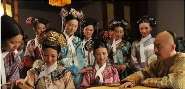 皇后住在哪个宫,清朝后妃住的宫殿图1