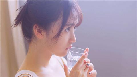 搭讪女生，女生说她有男朋友怎么回复？