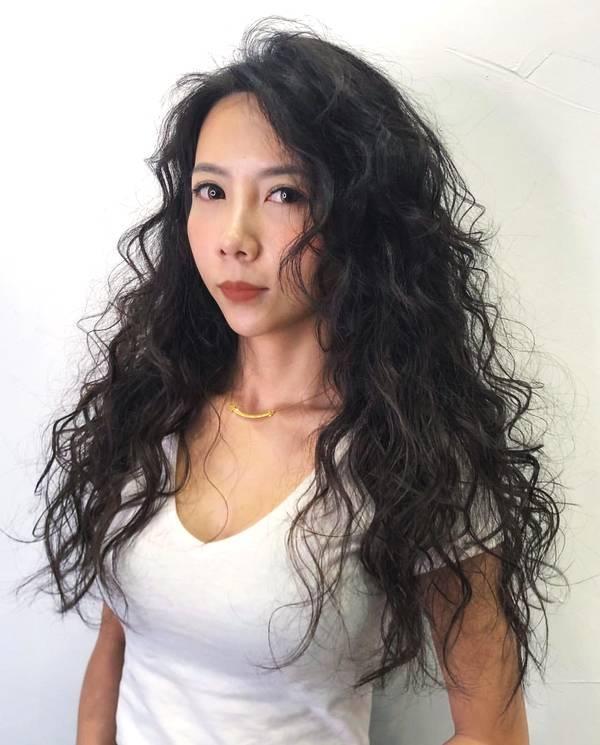 最流行的羊毛卷发型，不用打理也好看