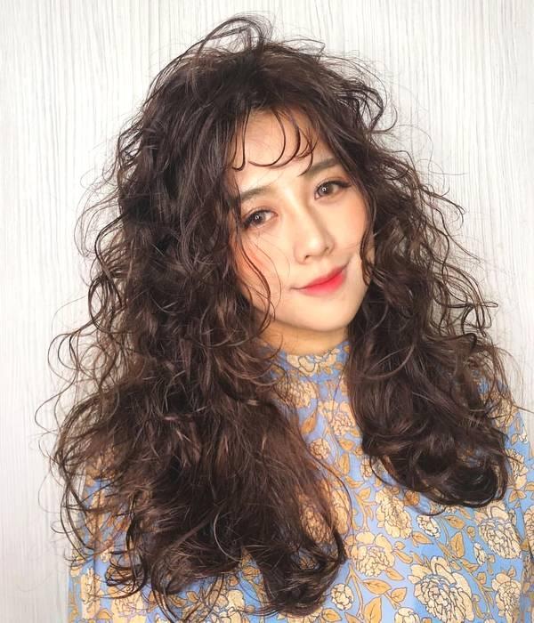 最流行的羊毛卷发型，不用打理也好看