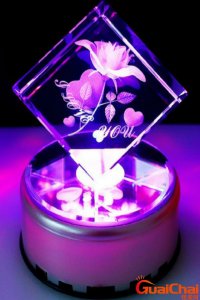 ​朋友生日送什么礼物好女生 朋友生日送什么礼物好男生