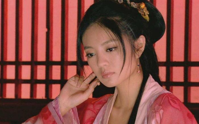 古代一副对联,下联“半点朱唇万人尝”,说尽古代秦楼女子的心酸