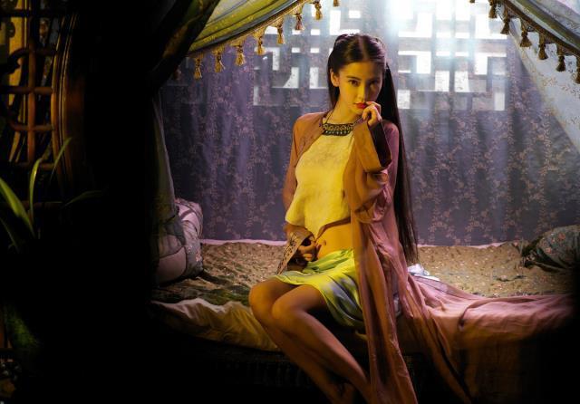 古代一副对联,下联“半点朱唇万人尝”,说尽古代秦楼女子的心酸