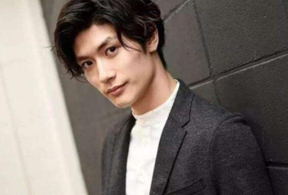 三浦春马被救治时仍有微小心跳 三浦春马为什么寻短见？