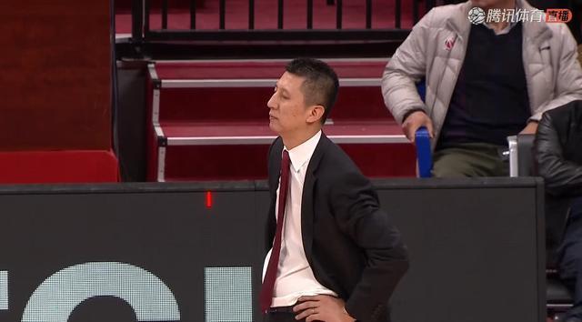 7秒！郭艾伦失误葬送比赛，郭士强扭头就走，他在微博这样评论