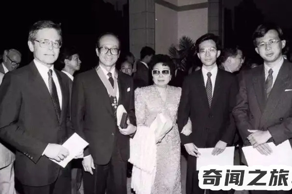 李嘉诚修的明月楼（被丈夫以悼念之名行镇魂）