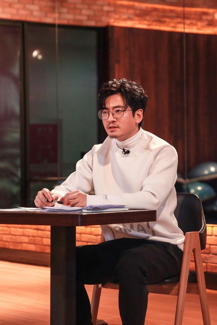 黄晋琨《人生加减法》变身绅士导师 分享健身小窍门 获赞暖心小叔