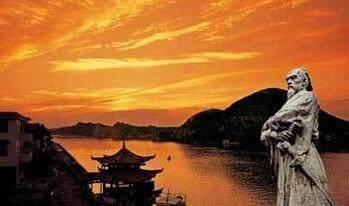 古今十首最豪气的诗词，气吞河山，震撼人心