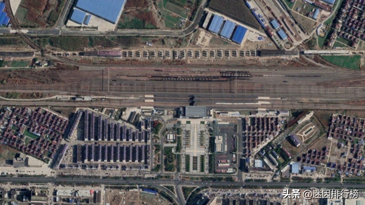 航拍动车D3154次（汉口-南通）各车站，途经合肥、扬州