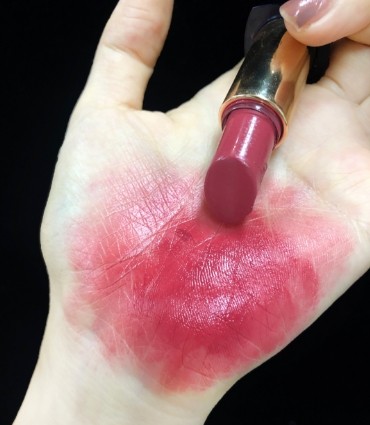 雅诗兰黛420,真的是一个神奇的色号,老少都可以用