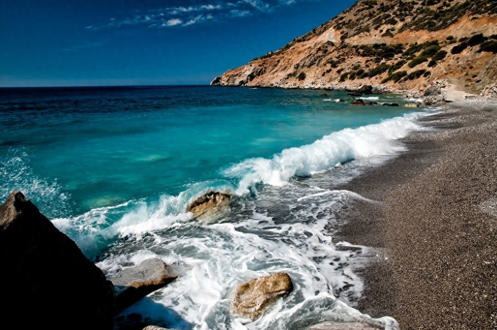 金石滩三面环海，是中国北方最理想的海滨旅游度假圣地