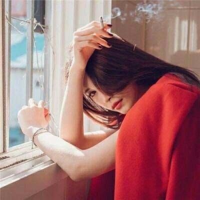 2019最新头像女生伤感孤独头像