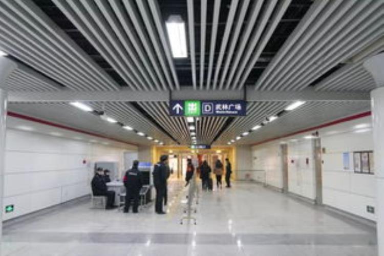 杭州地铁武林门站和武林广场站「吐槽杭州地铁武林广场站」