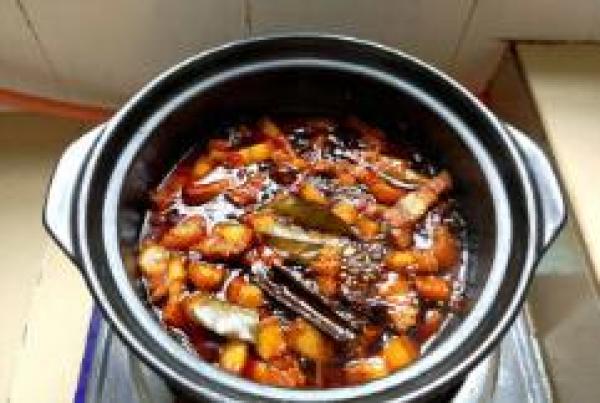 酸菜卤子的做法（东北名菜酸菜卤子的家常做法）